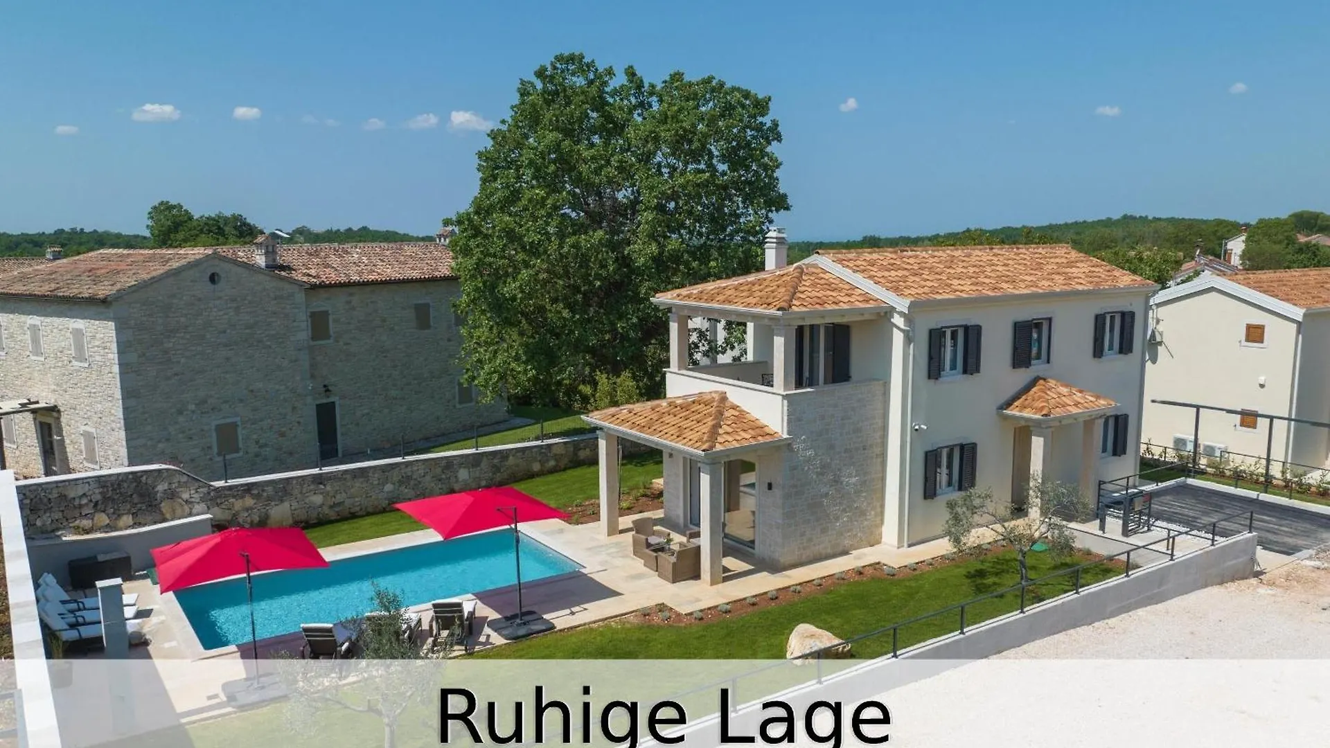 Villa Falco Fuer Familien, Bis 6 Personen, 3 Schlafzimmer Mit Bad En Suite, Pool Mit Loungebereich, Grillterrasse, Schnellem Wlan, 2 Parkplaetze, Muntrilj 0*,  Croatia