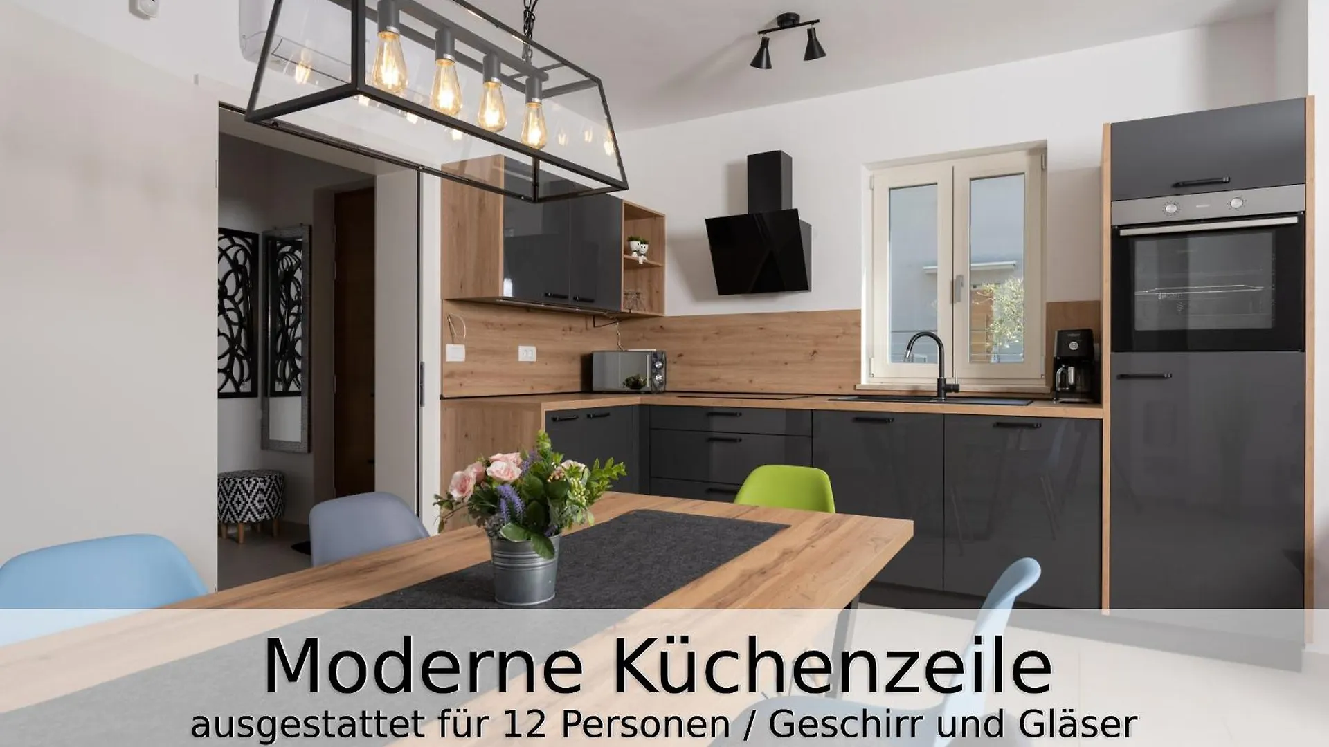 Villa Falco Fuer Familien, Bis 6 Personen, 3 Schlafzimmer Mit Bad En Suite, Pool Mit Loungebereich, Grillterrasse, Schnellem Wlan, 2 Parkplaetze, Muntrilj