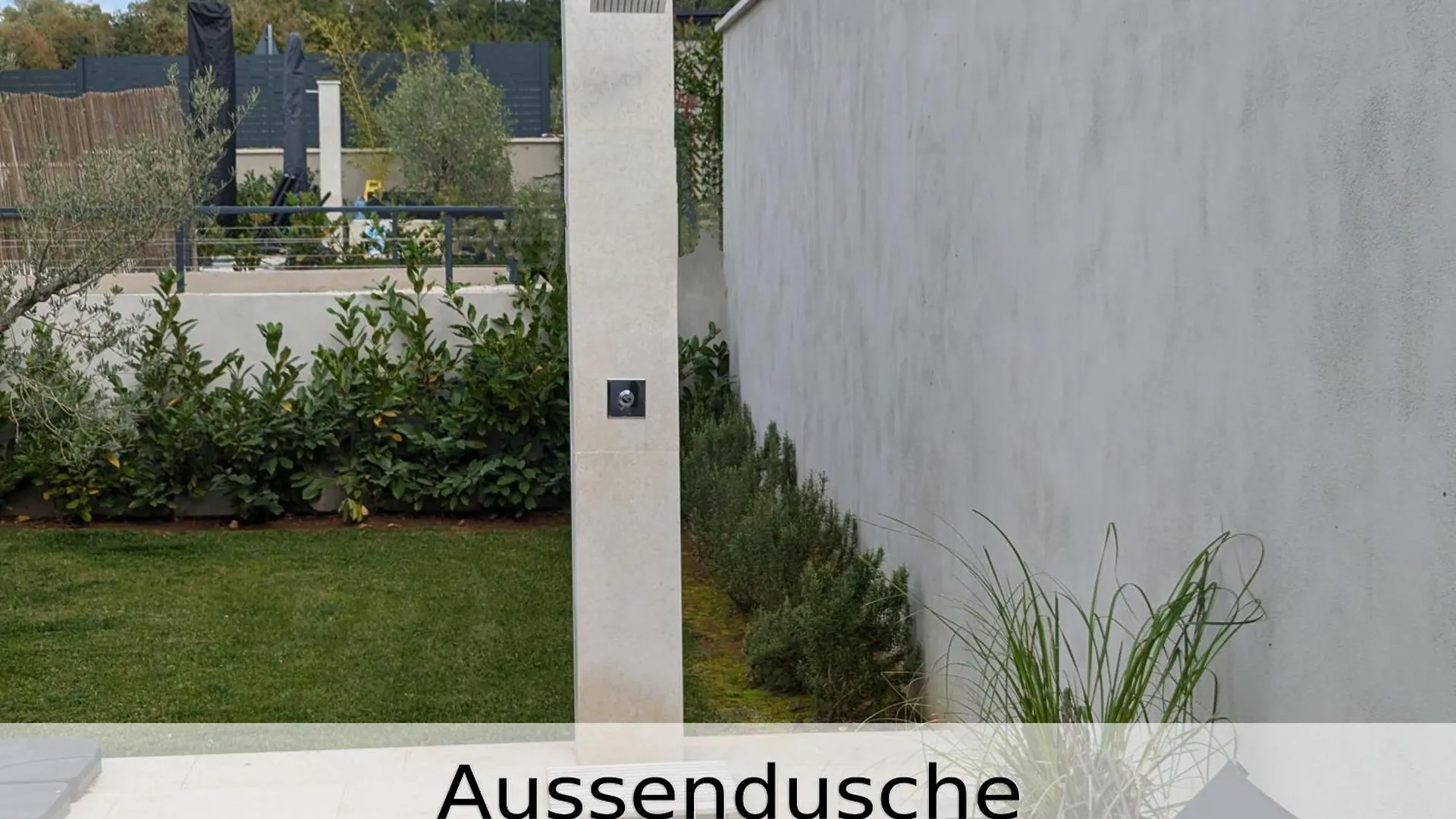 Villa Falco Fuer Familien, Bis 6 Personen, 3 Schlafzimmer Mit Bad En Suite, Pool Mit Loungebereich, Grillterrasse, Schnellem Wlan, 2 Parkplaetze, Muntrilj